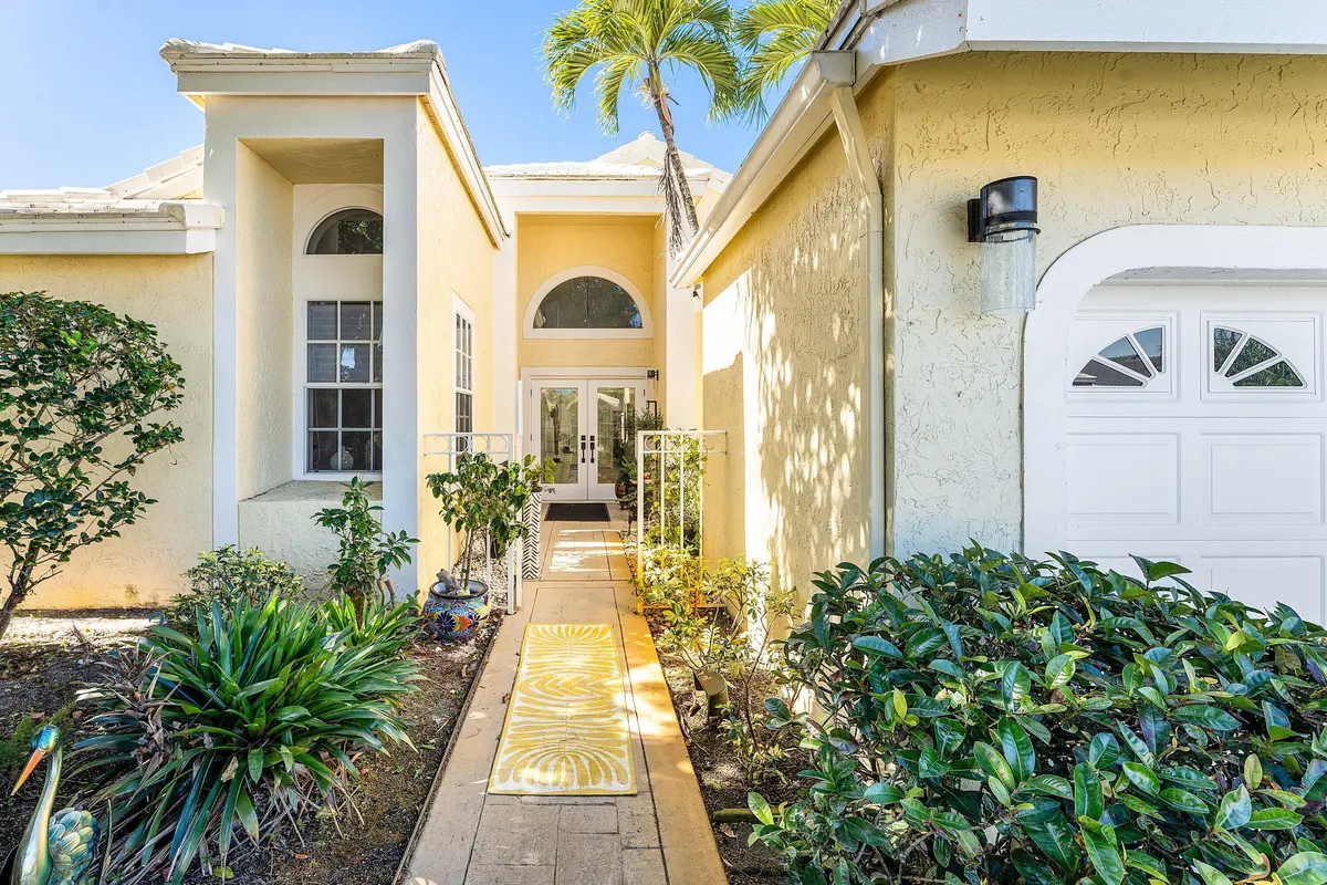 004-13853PalmGrovePlace-PalmBeachGardens at 13853 Palm Grove Place, Palm Beach Gardens