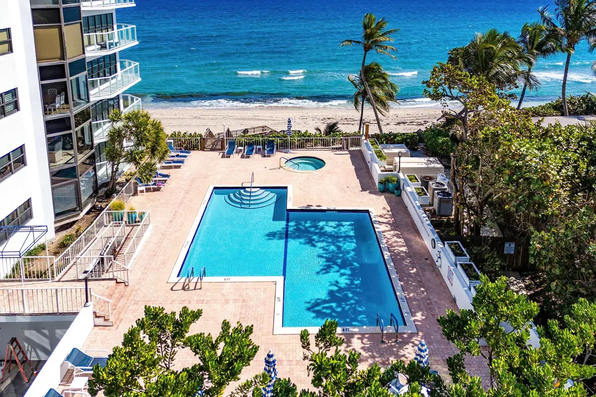 062-4605SouthOceanBoulevard-4C-HighlandB at 4605 S Ocean Boulevard 4c, Highland Beach
