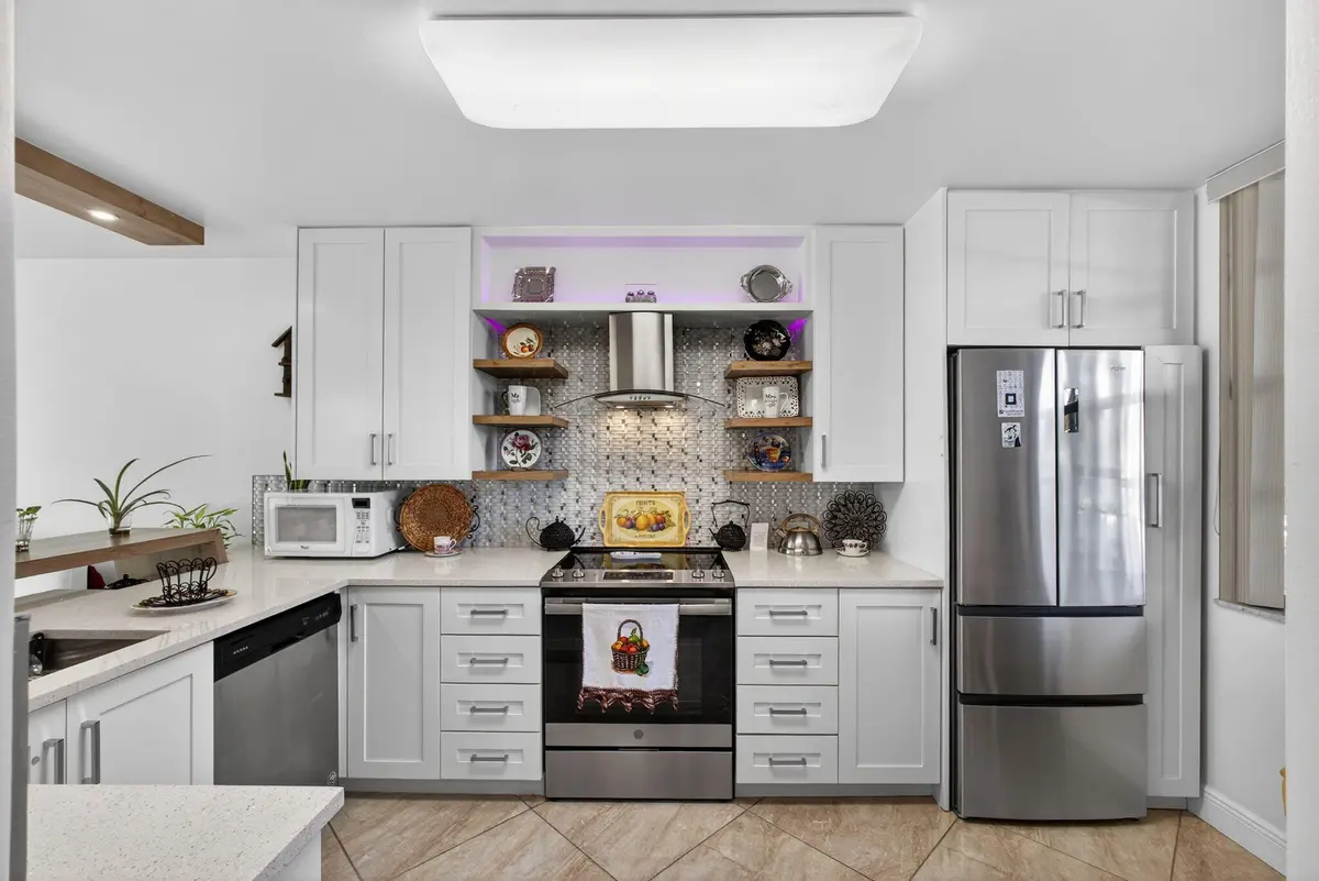 7-web-or-mls-5D1A3043 at 3716 Whitehall Drive 203, West Palm Beach