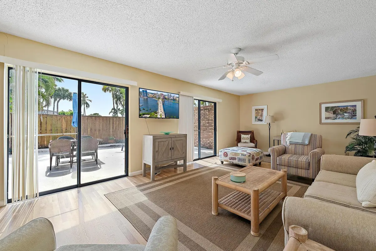 Living at 1420 Ocean Way 28c, Jupiter
