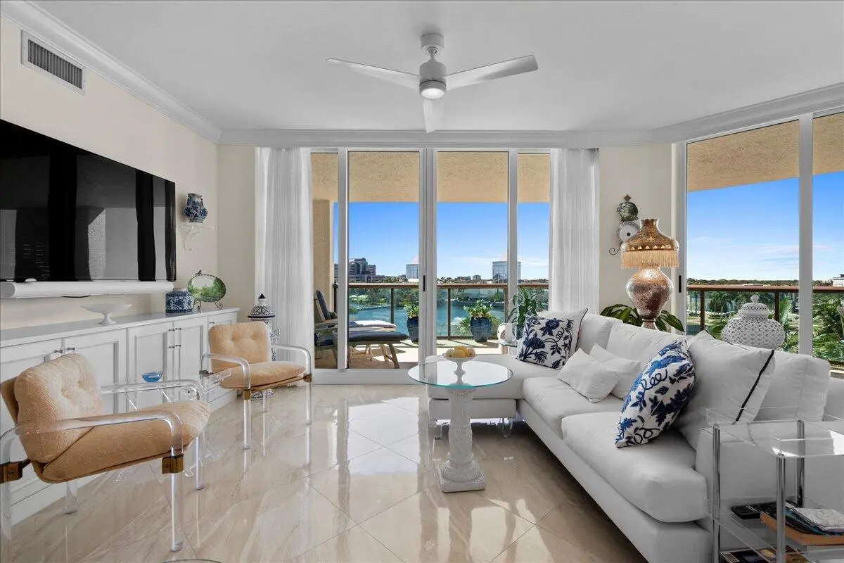 Spacious Living Room at 3620 Gardens Parkway 503b, Palm Beach Gardens