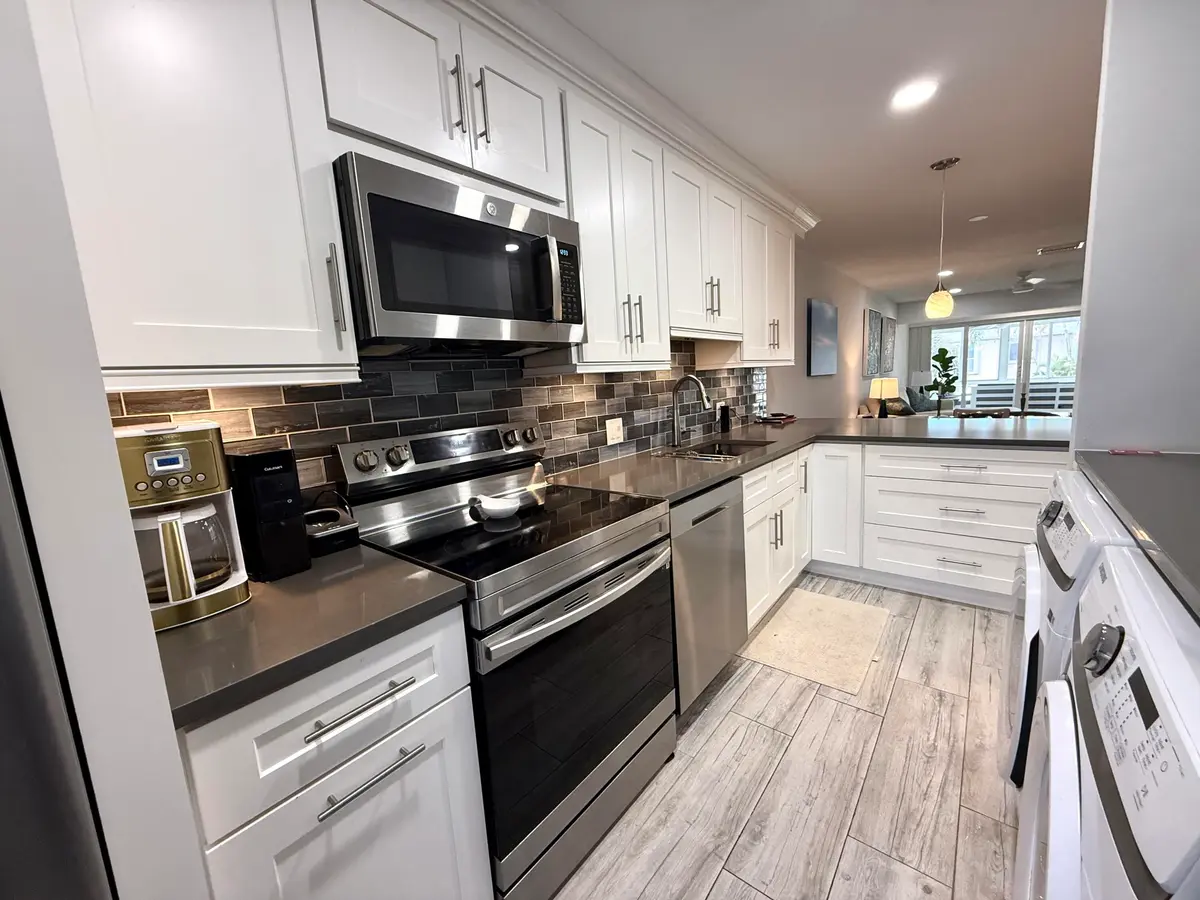 CUSTOM KITCHEN at 1360 NW 19th Terrace 202, Delray Beach