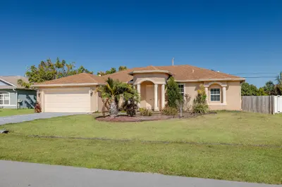 1585 SW Merchant Lane, Port St. Lucie – sold