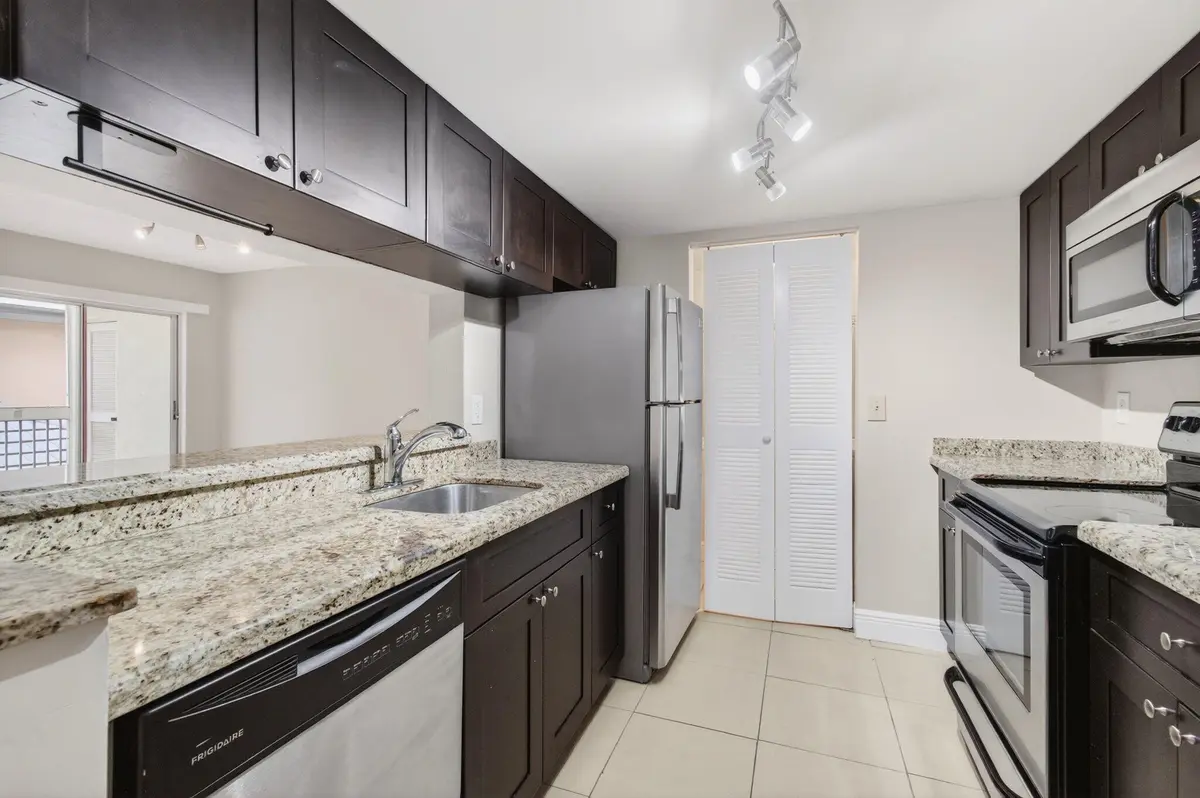 21-web-or-mls-DSC_2973 at 9901 Westview Drive 324, Coral Springs