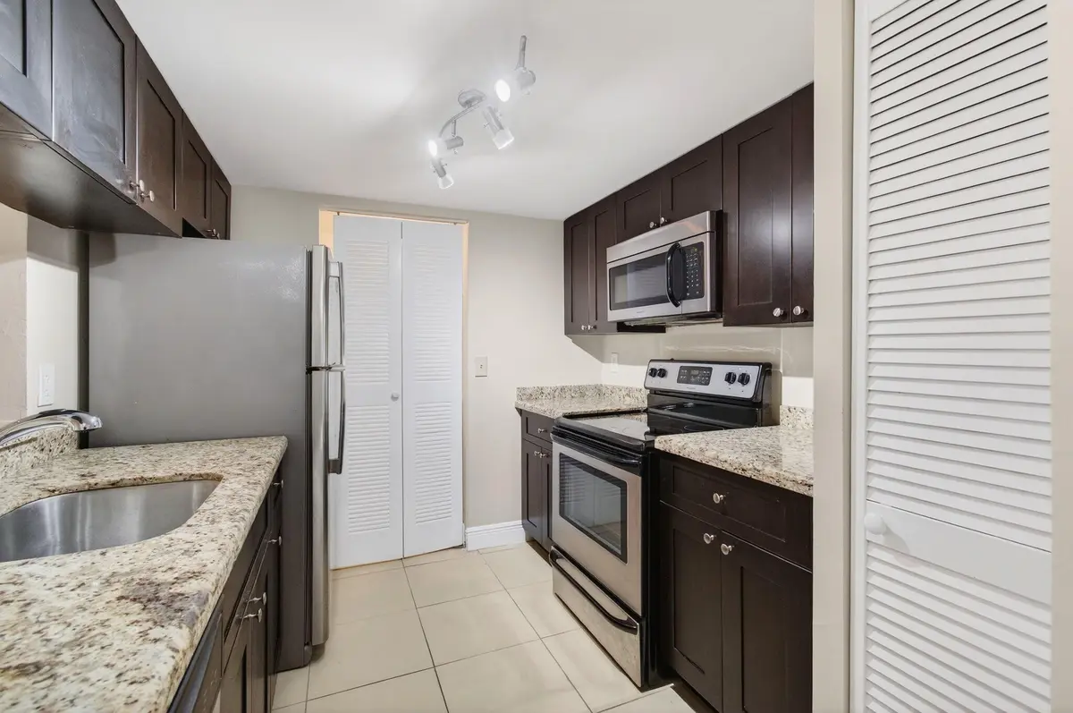 22-web-or-mls-DSC_2983 at 9901 Westview Drive 324, Coral Springs