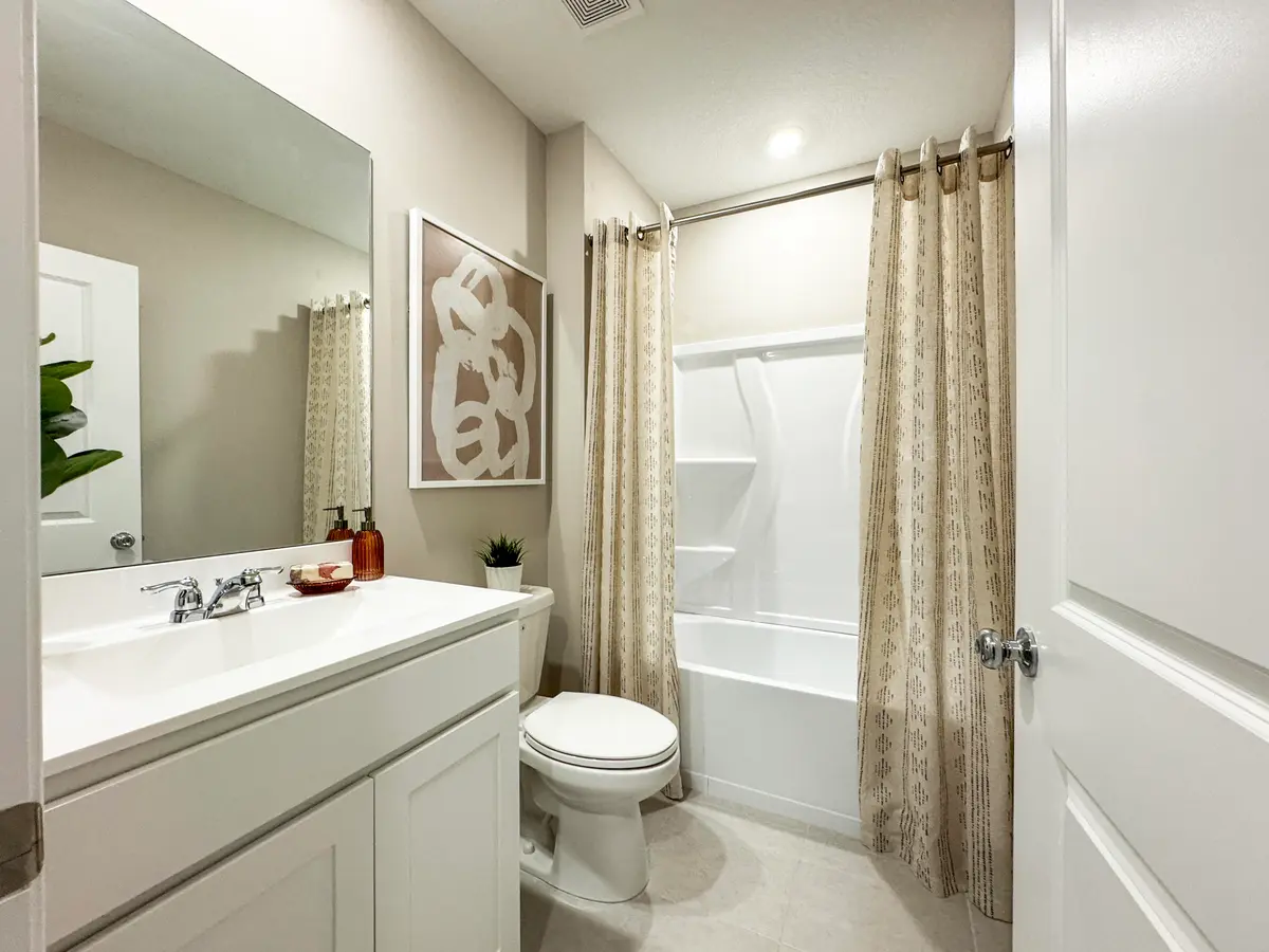 PBH_BrystolWylder_Pic_Honor_Bath3_F1 at 5987 NW Pickering Drive, Port St. Lucie