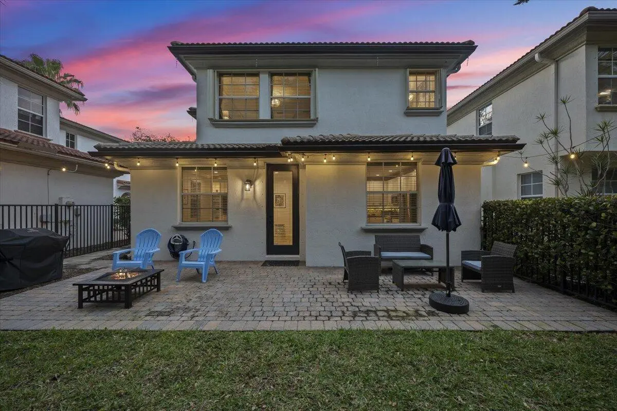 Extended Patio at 627 Castle Drive, Palm Beach Gardens