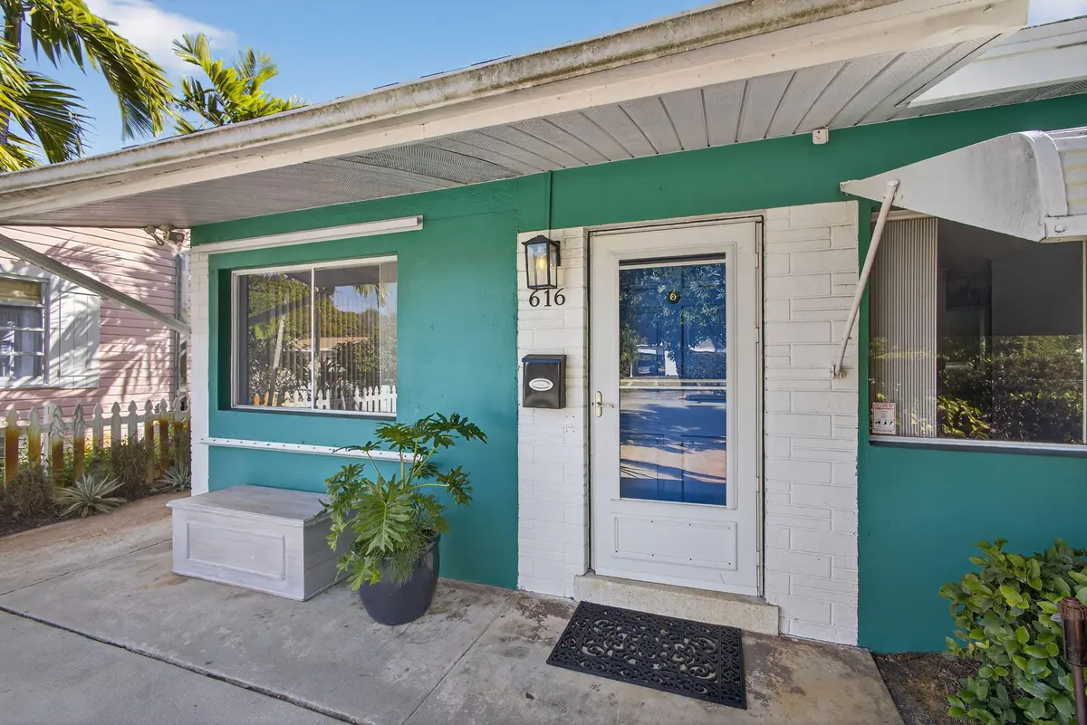4-web-or-mls-5D1A3561 at 616 S N Street, Lake Worth Beach
