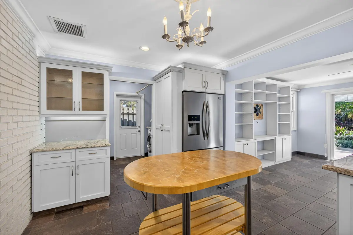 10-web-or-mls-5D1A3529 at 616 S N Street, Lake Worth Beach