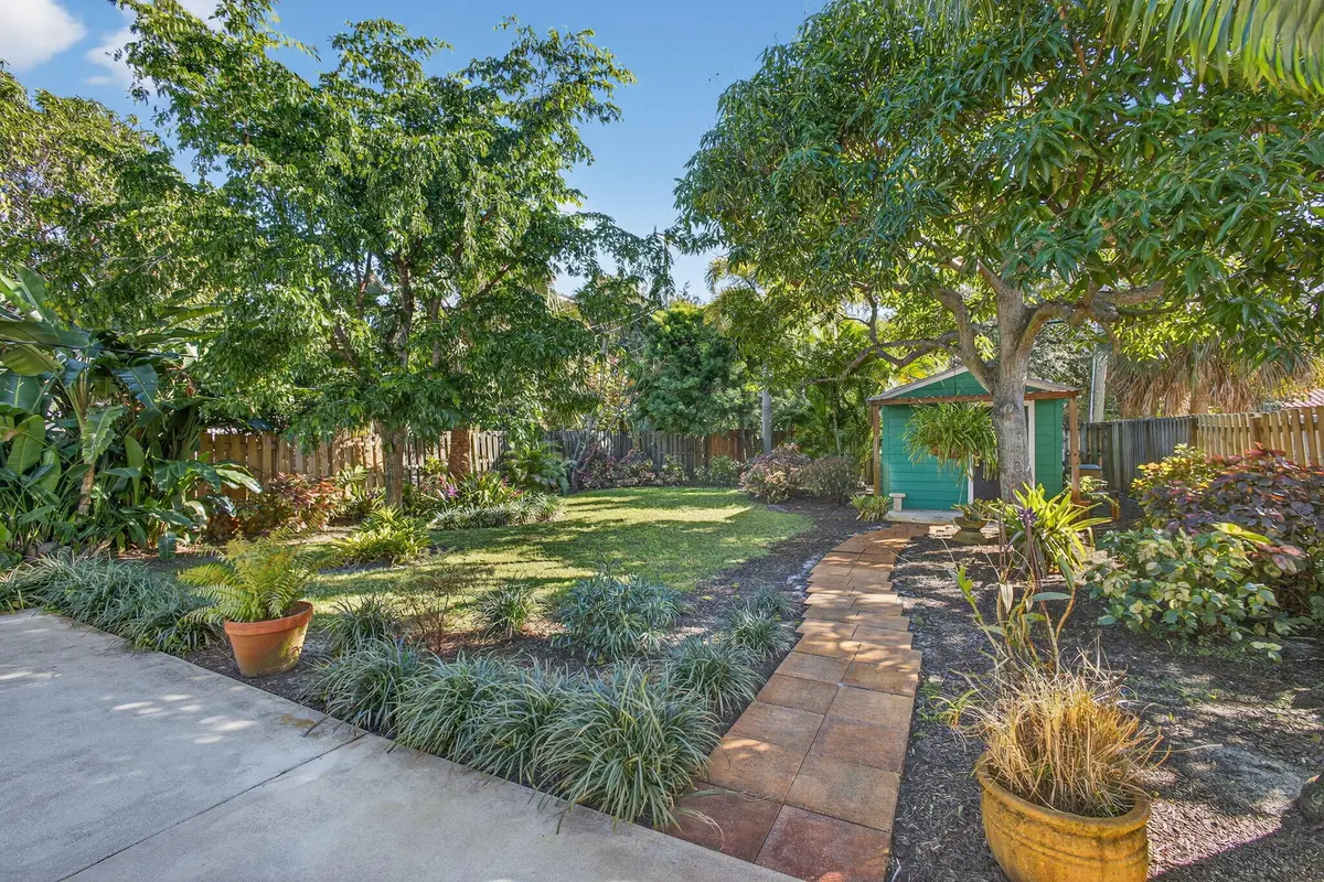 44-web-or-mls-5D1A3460 at 616 S N Street, Lake Worth Beach