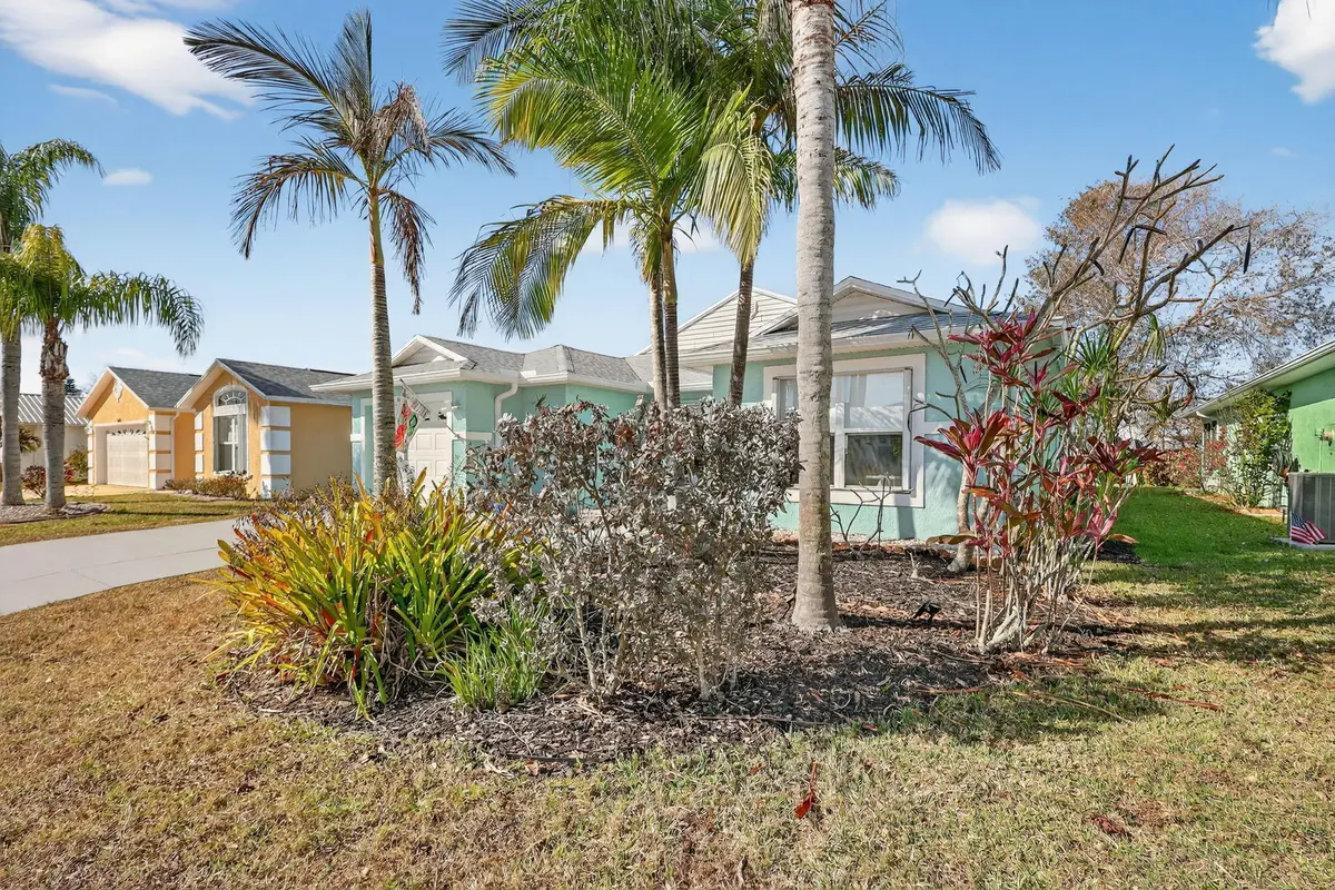 3-web-or-mls-7R7A7061 at 6655 Alemendra Street, Fort Pierce