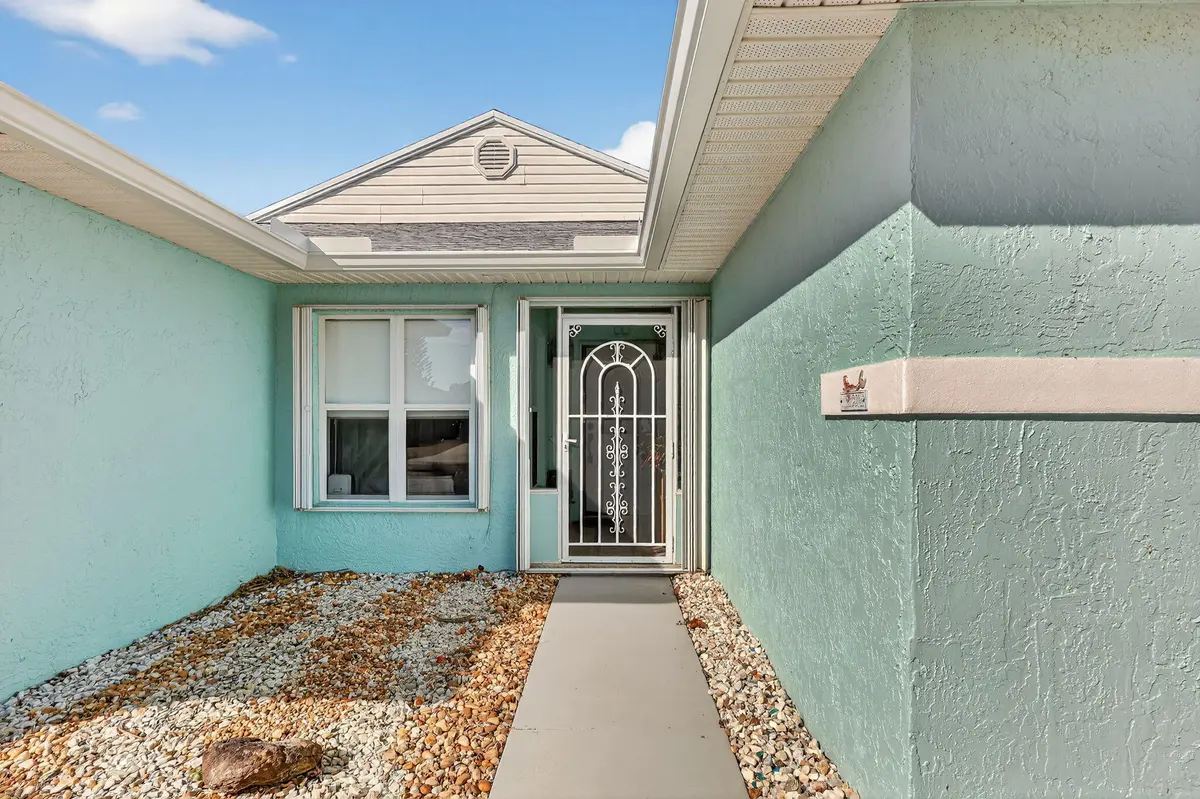 4-web-or-mls-7R7A7063 at 6655 Alemendra Street, Fort Pierce