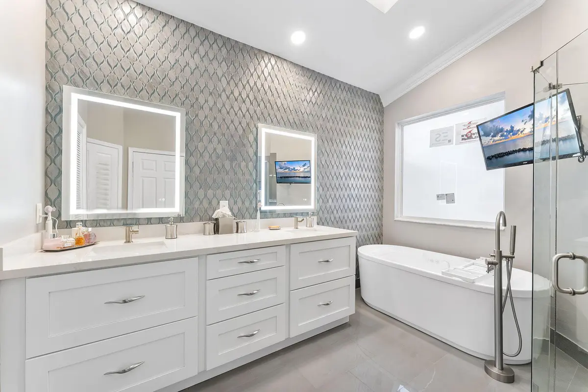 Primary Bathroom at 6435 Three Lakes Lane, Boynton Beach