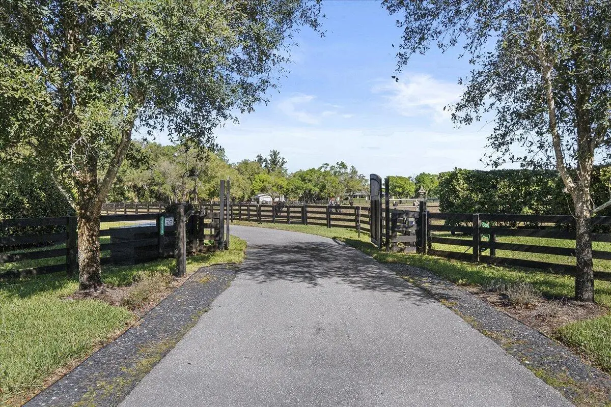 002-JLC_2563 at 10975 Randolph Siding Road, Jupiter