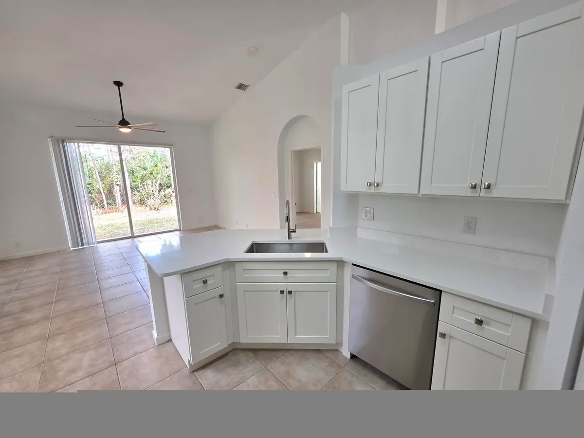 6204 Spring Lakes Terrace, Fort Pierce, FL – photo 5