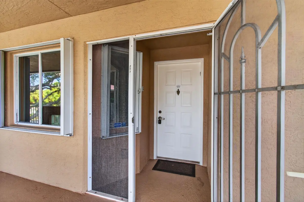 15-web-or-mls-DSC_8497 at 5876 Regal Glen Drive 203, Boynton Beach