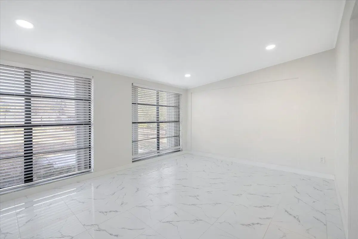 29-0B2A4949 at 161 SE Celestia Court, Port St. Lucie