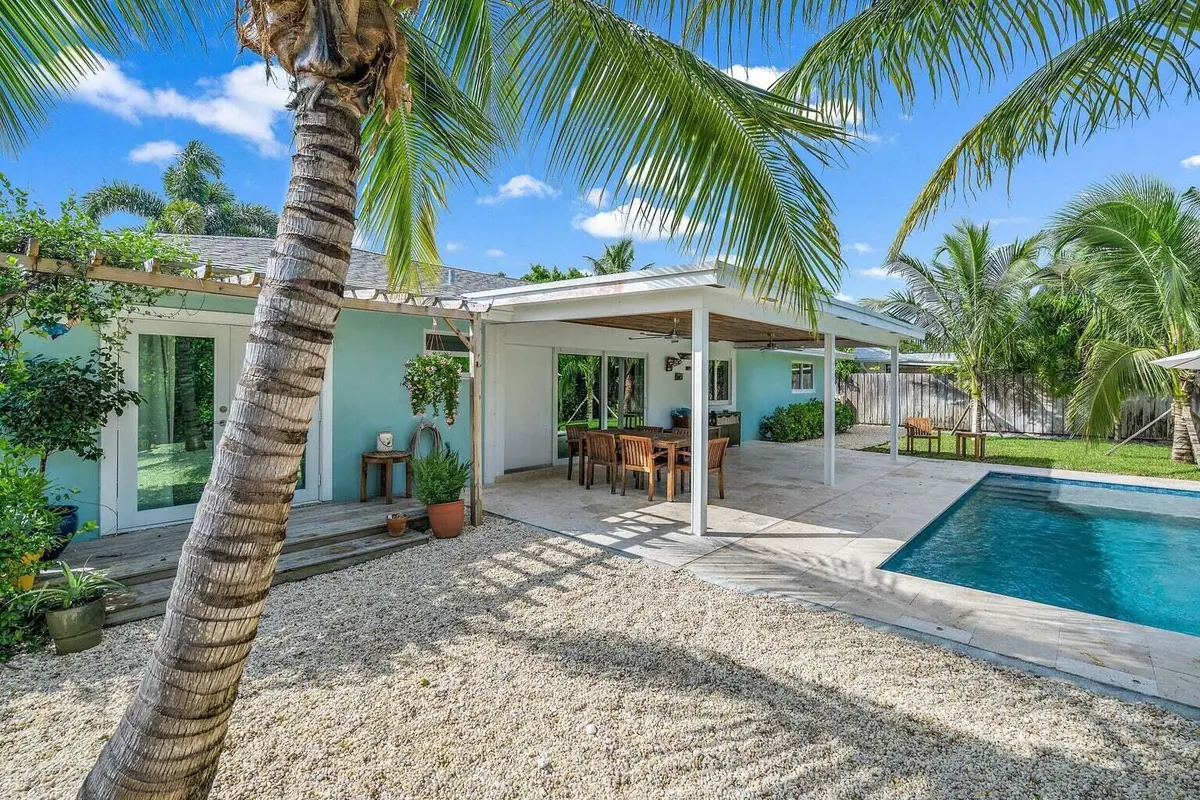 20240220200731412927000000-o at 356 Mars Avenue, Tequesta