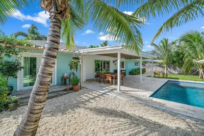 356 Mars Avenue, Tequesta – leased