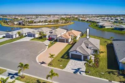 12461 SW Water Dance Way, Port St. Lucie – sold