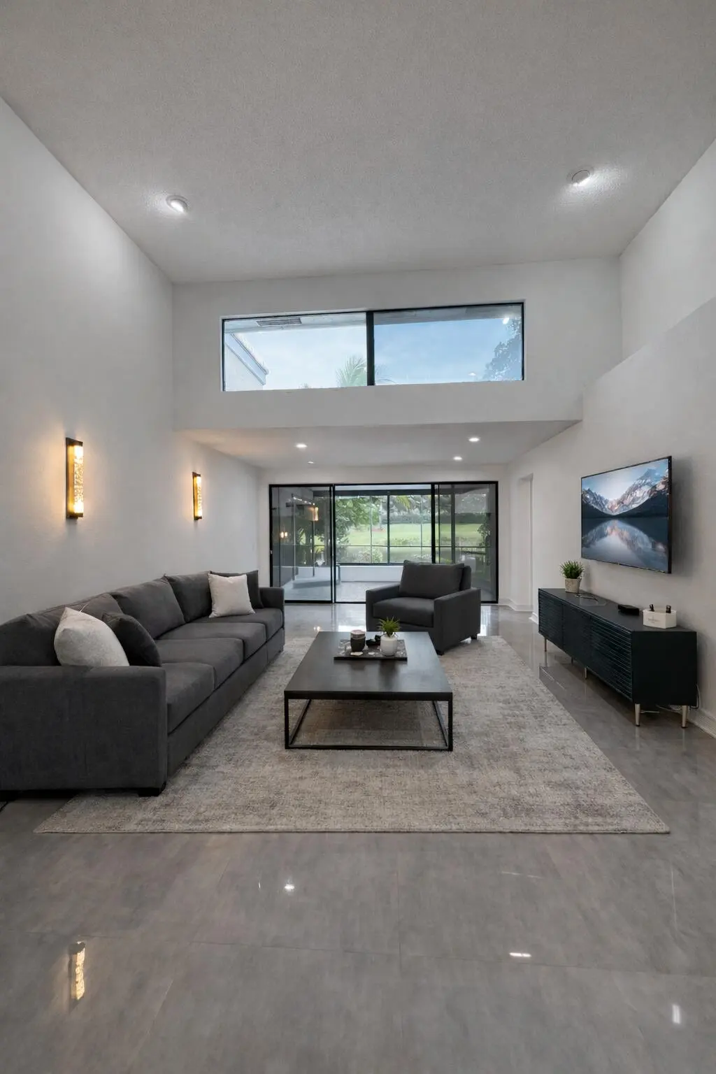virtual stage at 10106 Spyglass Way, Boca Raton