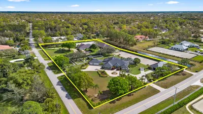 , Wellington – Single Family Residence for sale
