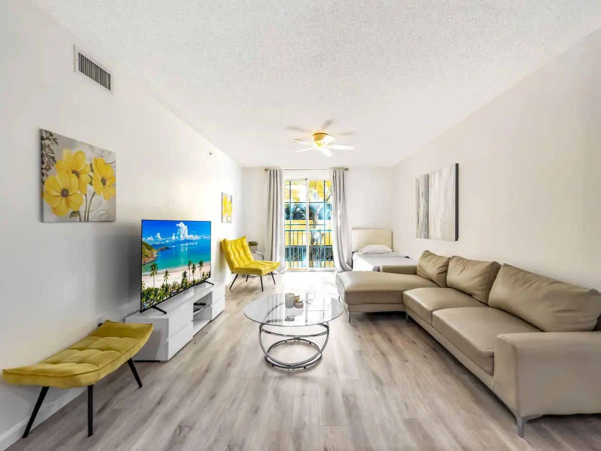 7-web-or-mls-DSC04751 at 630 S Sapodilla Avenue 218, West Palm Beach