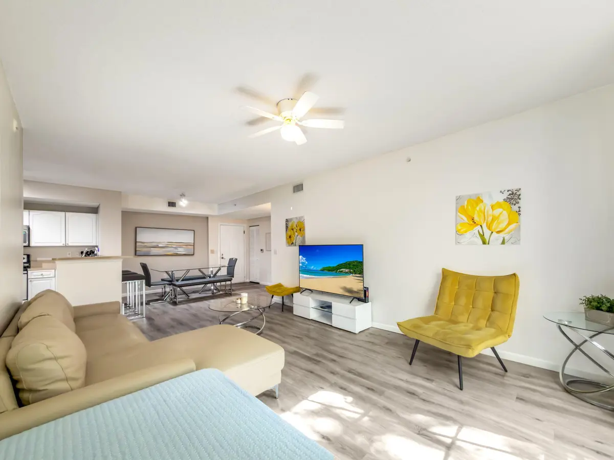 9-web-or-mls-DSC04757 at 630 S Sapodilla Avenue 218, West Palm Beach