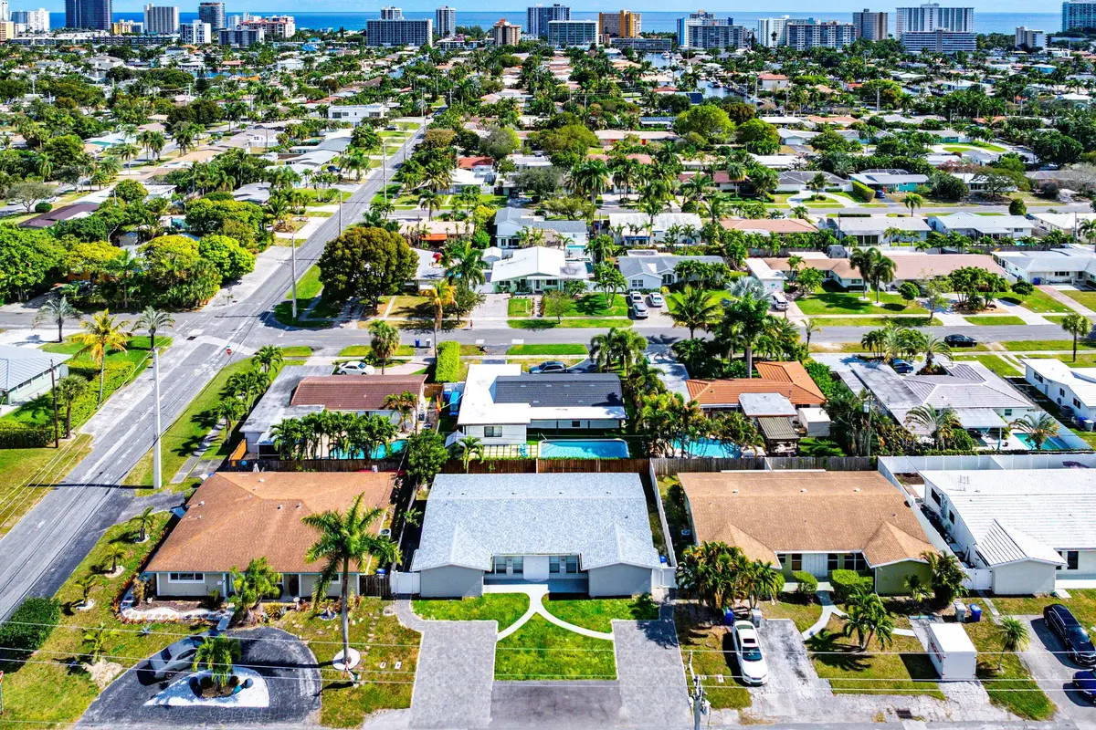 016-708Northeast23rdAvenue-PompanoBeach- at 708-710 NE 23rd Avenue, Pompano Beach