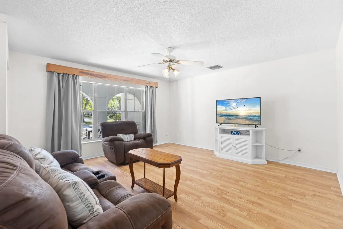 5-web-or-mls-0V8A6926 at 2902 Grove Drive, Fort Pierce