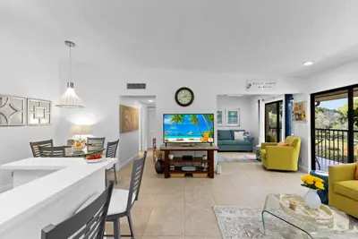 15492 Lakes Of Delray Boulevard 203, Delray Beach – Condominium for sale