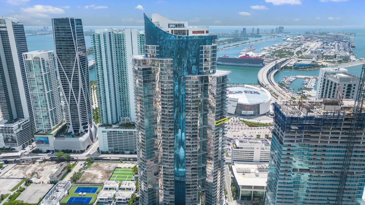 851 NE 1st Ave Apt 3512 Miami-large-001- at 851 NE 1st Avenue 3512, Miami
