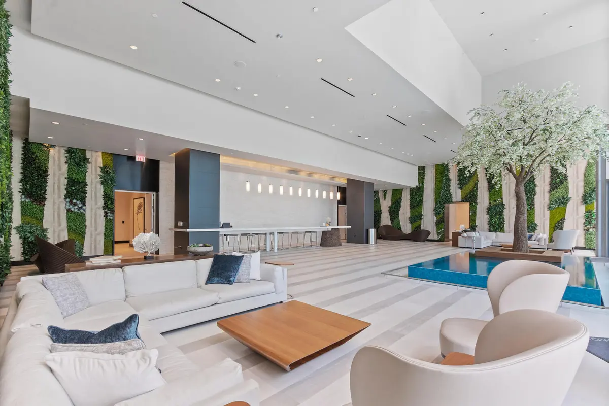 851 NE 1st Ave Apt 3512 Miami-large-004- at 851 NE 1st Avenue 3512, Miami