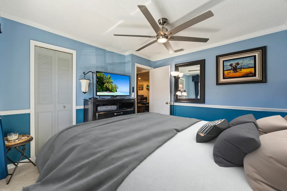 Guest bedroom at 1919 SW Palm City Road 10f, Stuart