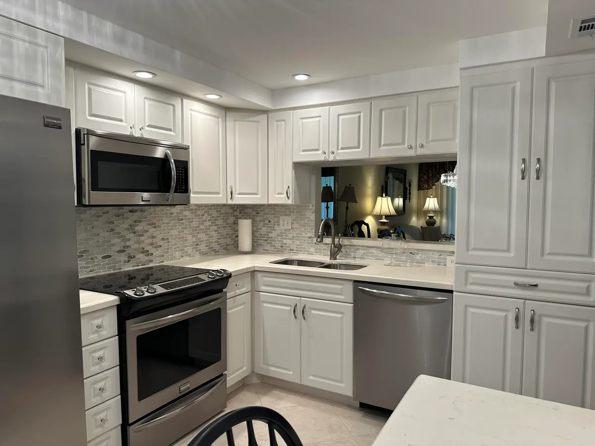 IMG_3567 at 1101 Colony Point Circle 108, Pembroke Pines