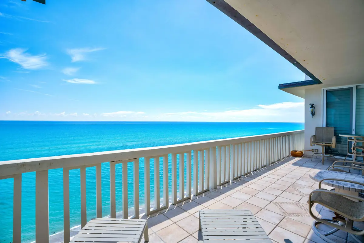35__mlp0683_4_5_6_7 at 840 Ocean Drive Ph-c, Juno Beach