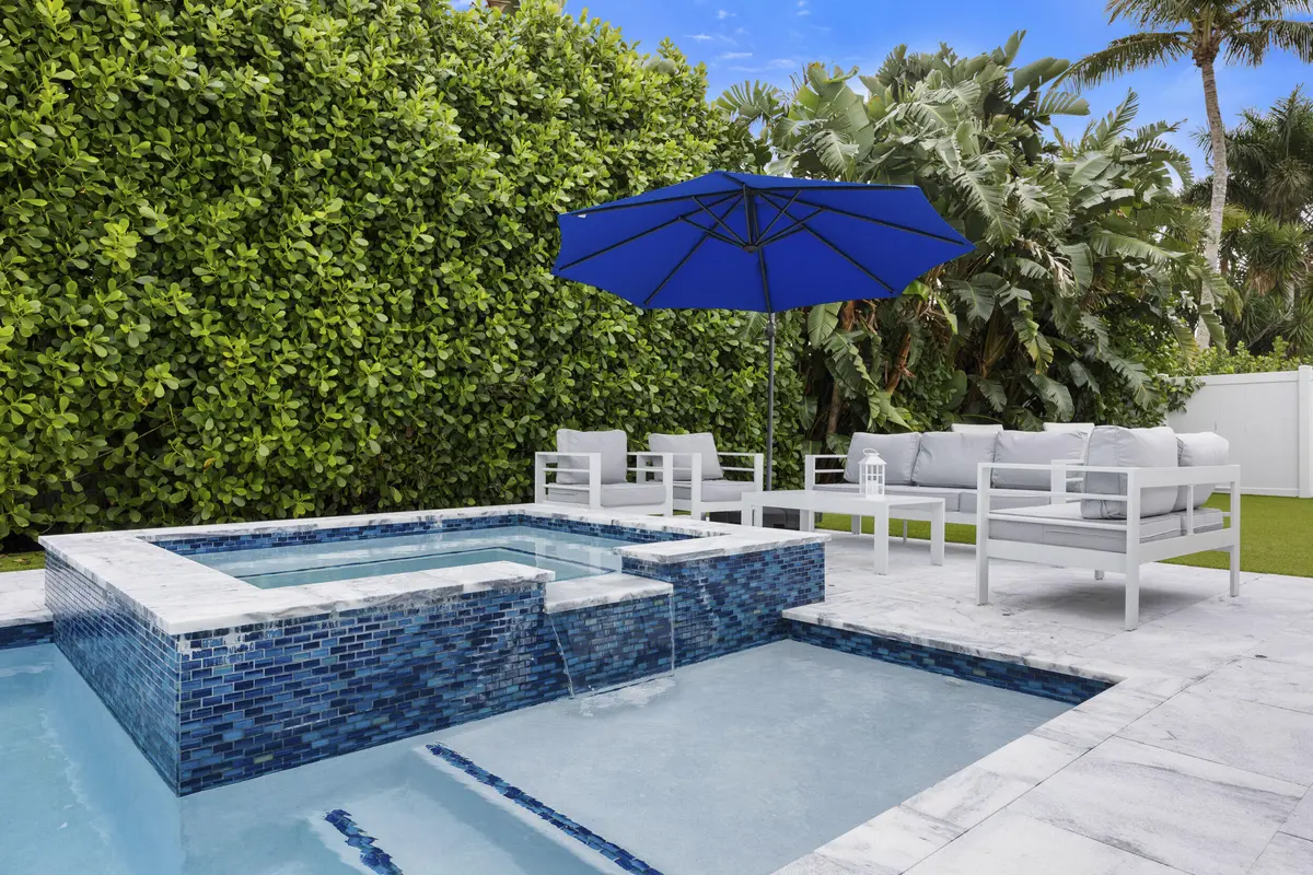 31_8p3a6439 at 52 Pinehill Trail, Tequesta