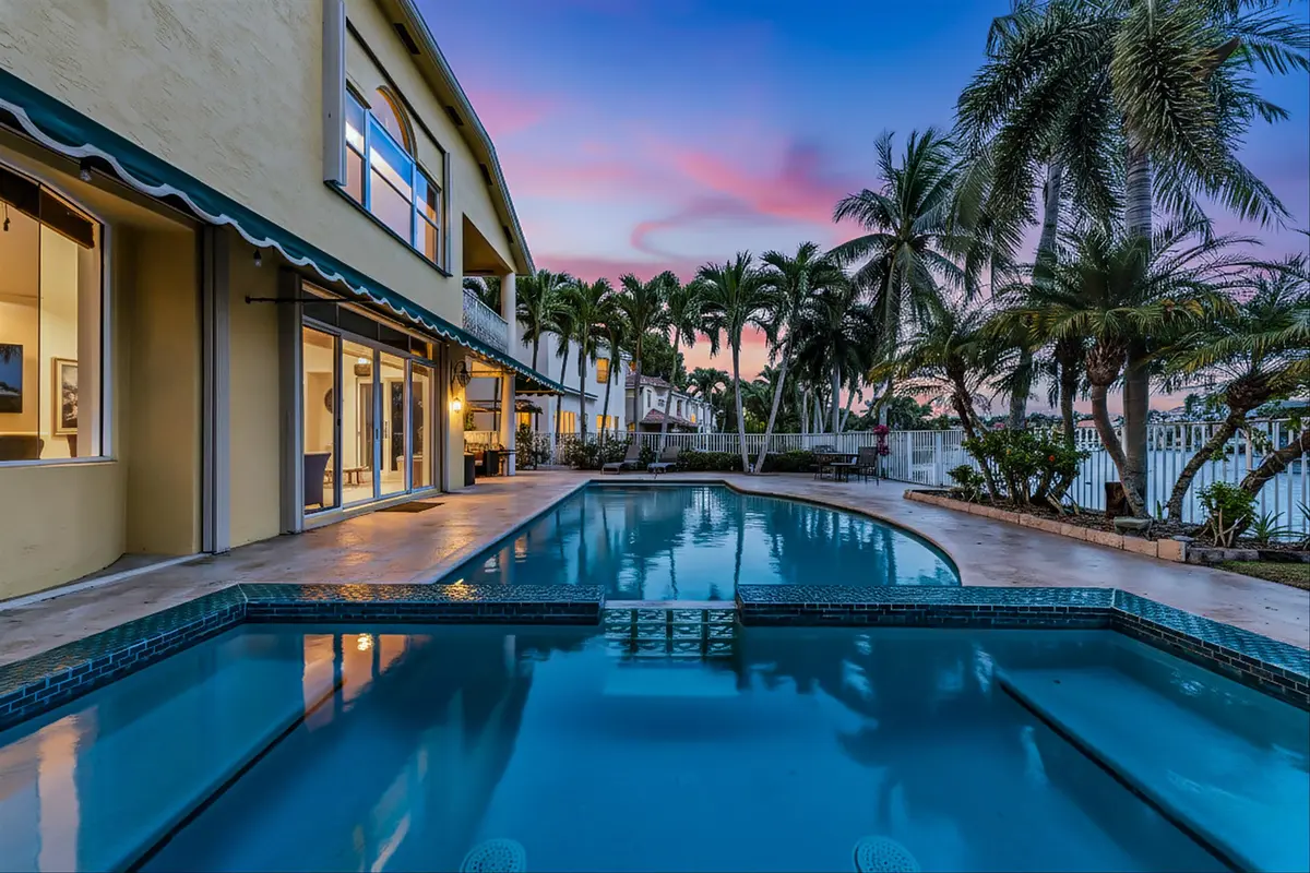 94-2094 at 9566 Worswick Court, Wellington