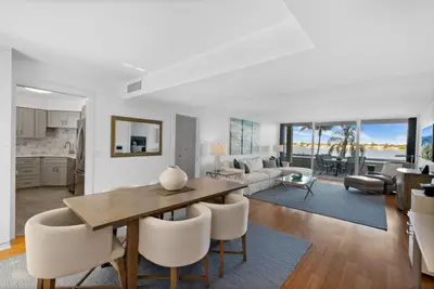 130 Lakeshore Drive 222, North Palm Beach – sold