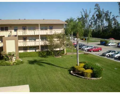 IMG_0101 at 622 Fanshaw O 622, Boca Raton