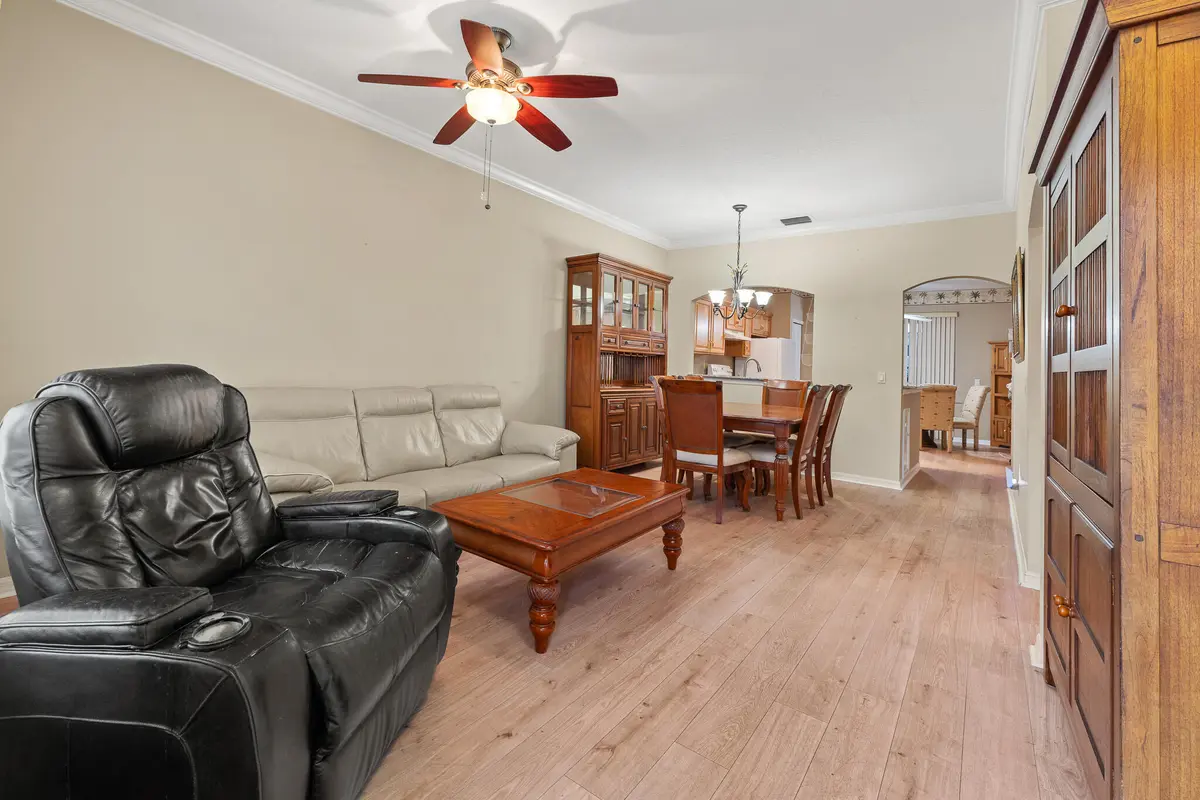 File.4 at 579 NW San Remo Circle, Port St. Lucie