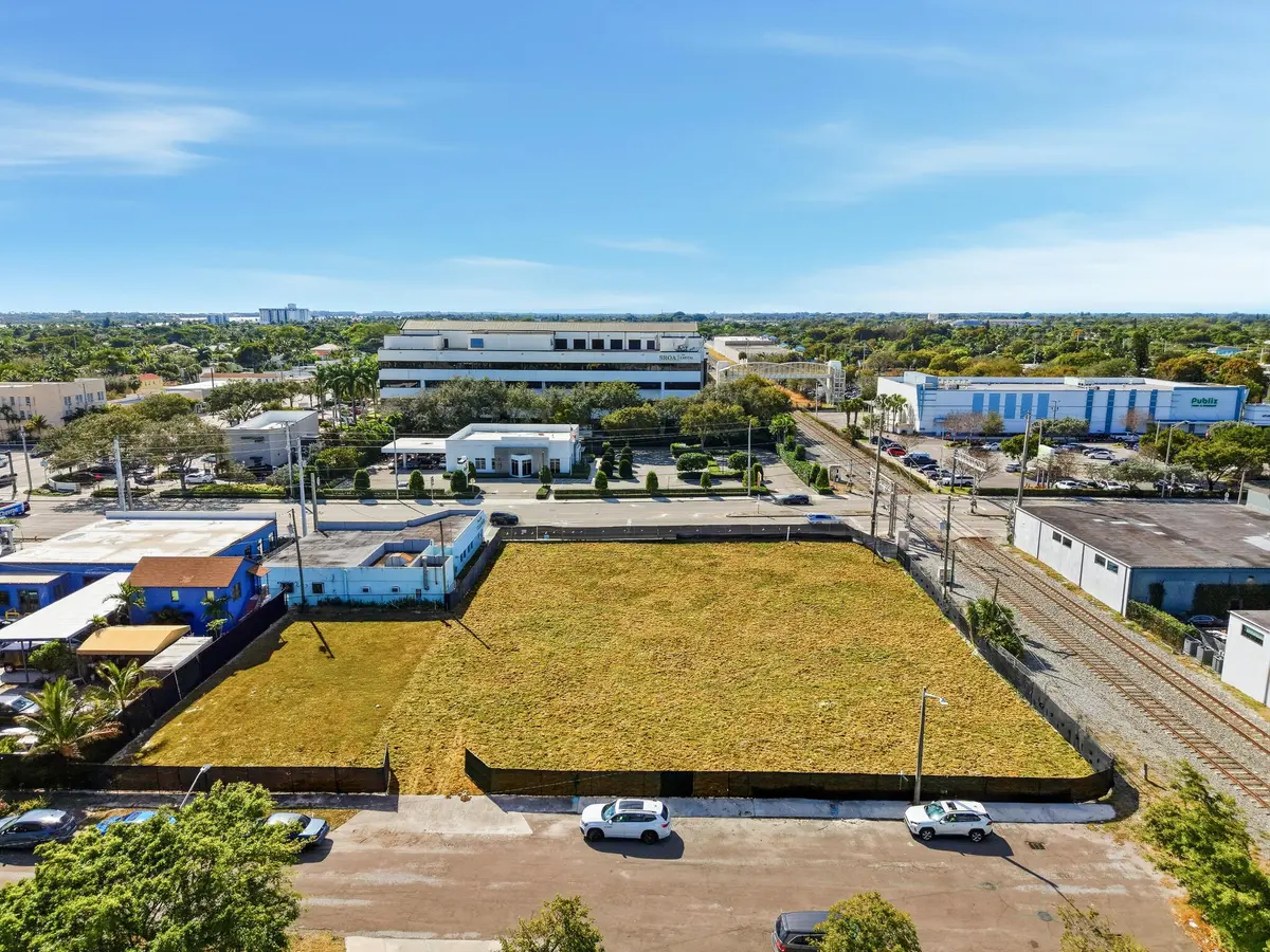 Aerial: South Face to Belvedere at 428 Avon Road, West Palm Beach
