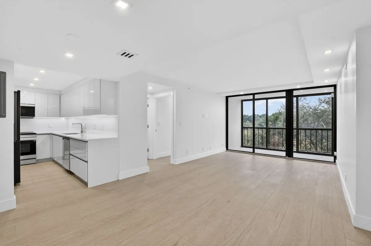 1-web-or-mls-DSC_1134 at 7835 Lakeside Boulevard 946, Boca Raton