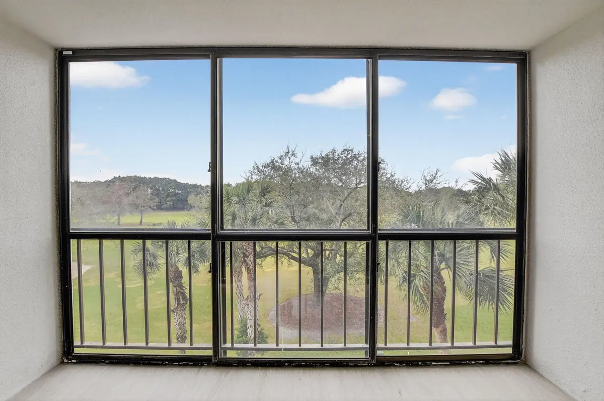 25-web-or-mls-DSC_1224 at 7835 Lakeside Boulevard 946, Boca Raton