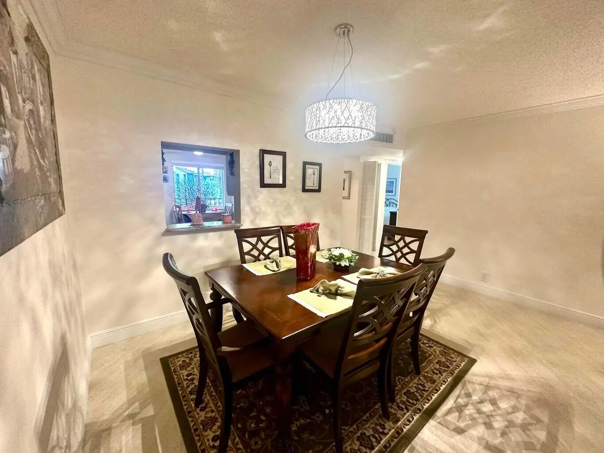 Dining room at 14773 Cumberland Drive, Delray Beach