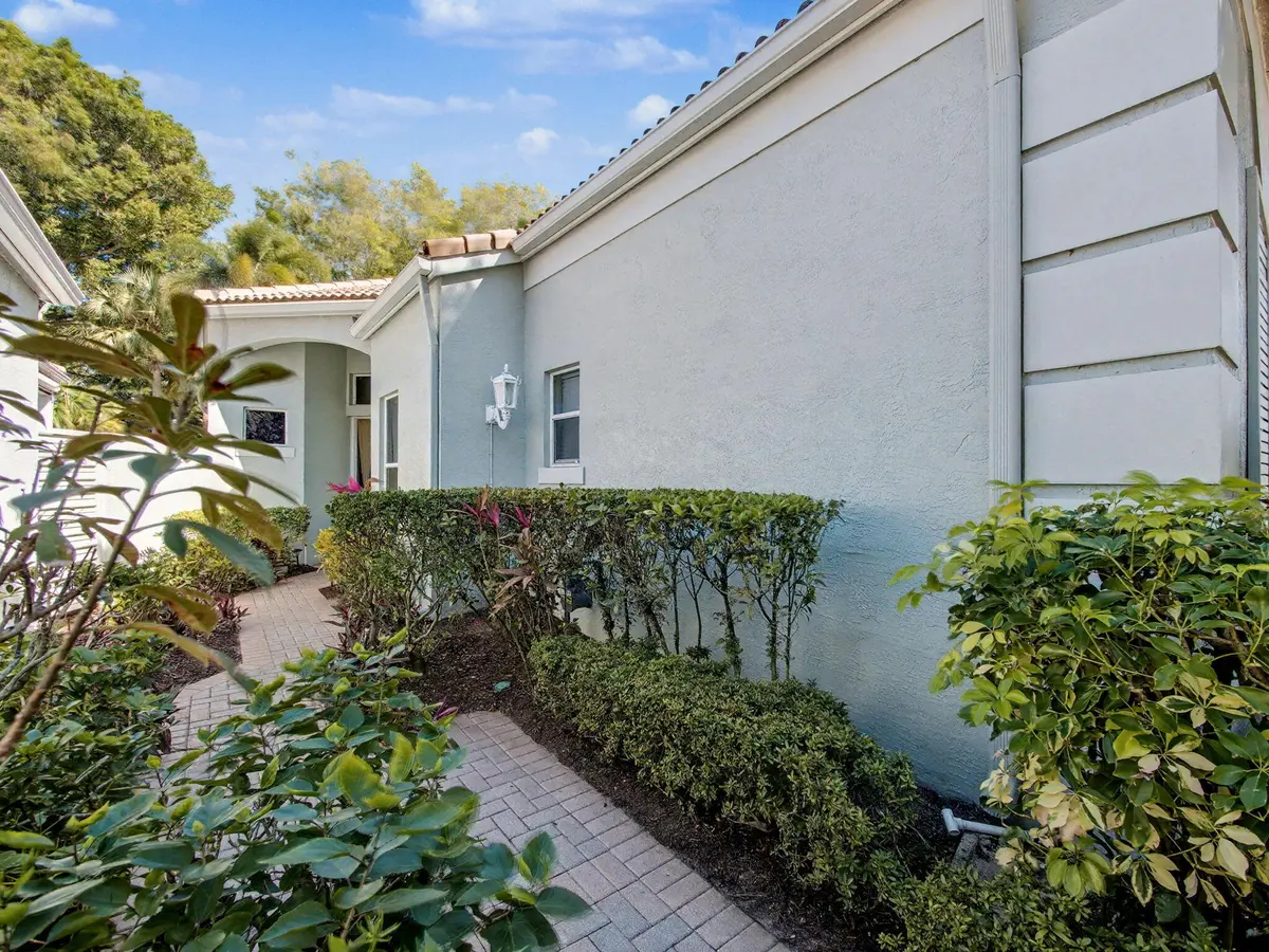 2-web-or-mls-003 at 207 Sunset Bay Court, Palm Beach Gardens