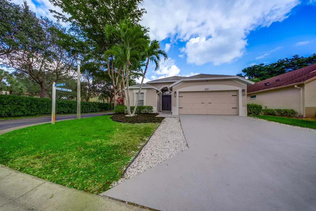 MLS-22 at 201 Trails End, Greenacres