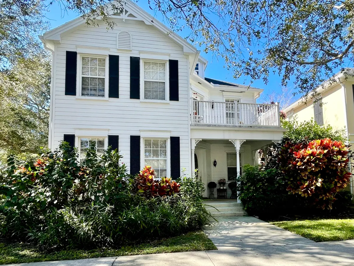 289 BARBADOS DR at 289 Barbados Drive, Jupiter