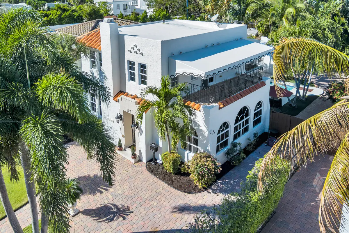 aerial at 137 Edgewood Drive, West Palm Beach