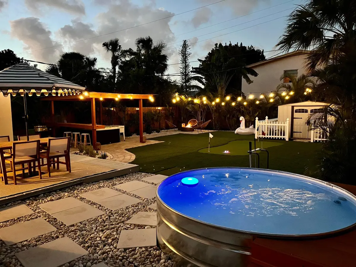 Tank Pool! at 423 W Ocean Avenue, Lantana